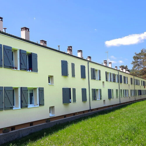 Réalisation de précadre soudé de finition pour rénovation sur mesure-menuiserie- enveloppe du bâtiment- ITE- Lyon- SAS PORTE-Residence Le Cantin-69