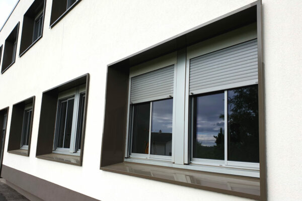 Fabrication de Précadres soudé sur mesure-habillage de baie-menuiserie-ITE- Lyon- SAS PORTE-College emile Malfoy Grigny