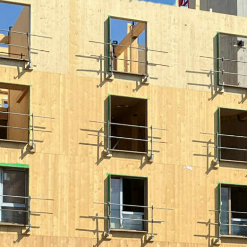 Fabrication de Précadres soudé PrecBois sur mesure- immeuble en bois-normalisé CSTB- Lyon- SAS PORTE- Résidence Ilot Ferry-Fauvelles