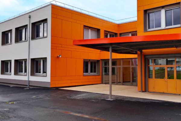Fabrication de Précadres soudé sur mesure-habillage de baie-menuiserie-ITE- Lyon- SAS PORTE-College emile Malfoy Grigny